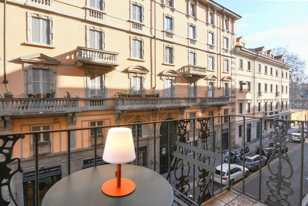 Апартаменти Porta Genova Bilocale Di Charme Мілан Екстер'єр фото